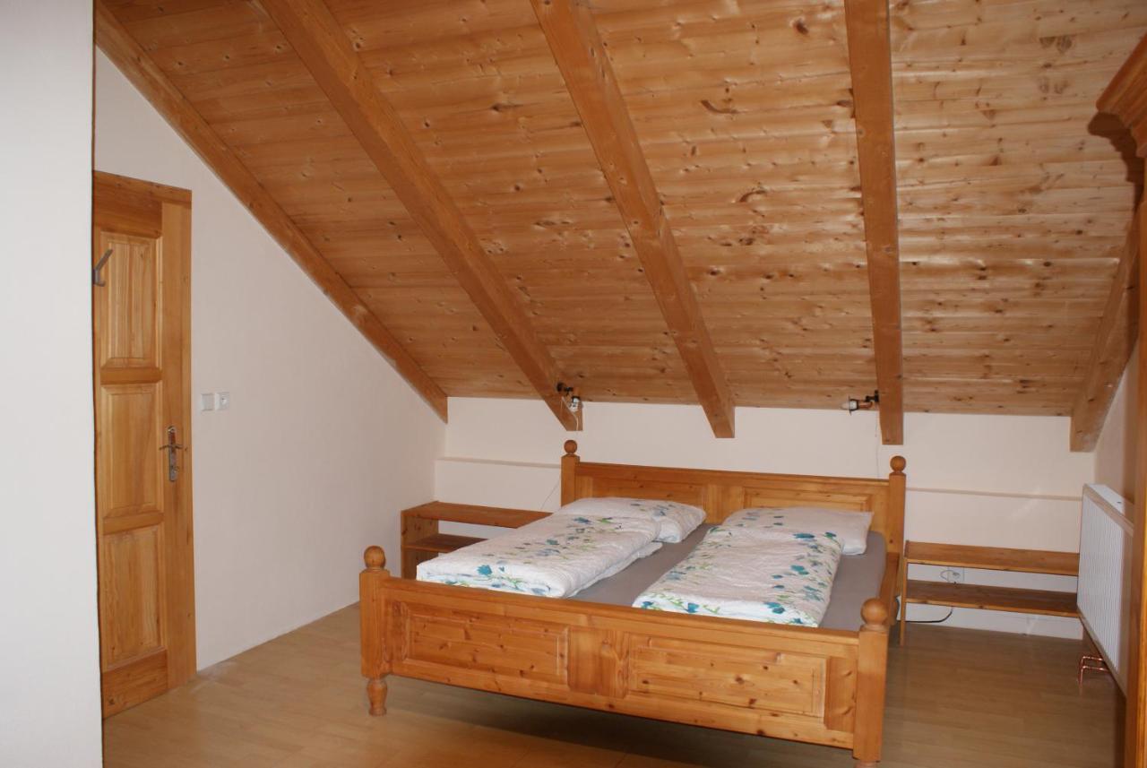 Rustikale Und Grosszuegige Ferienwohnung Кашперське Гори Екстер'єр фото